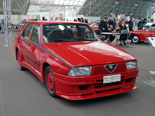 Alfa Romeo 75 Turbo